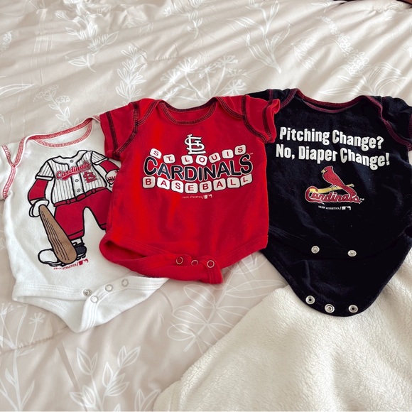 MLB Other - St. Louis Cardinals Baby Onesies Set